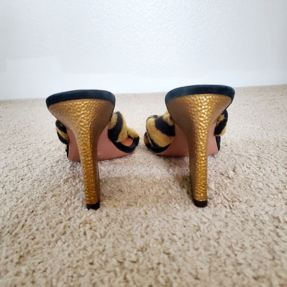 HTF Coach Sherpa Tiger Mules - Picture 5 of 8